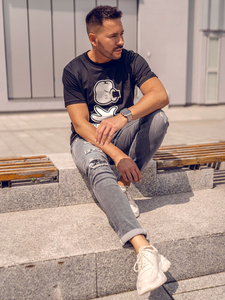 T-shirt da uomo in cotone nero con stampa Bolf KS1997