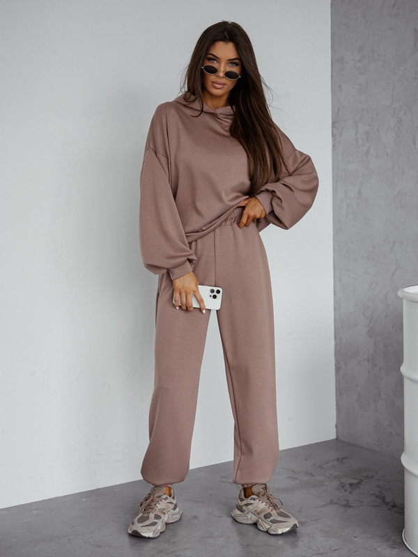 Completo due pezzi con felpa con cappuccio da donna cappuccino Bolf 525